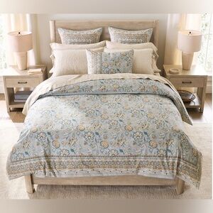 POTTERY BARN “BROOKE FLORAL PRINTED DUVET COVER” NWT $199.00 *FULL/QUEEN